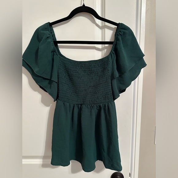 NWOT SHEIN  Green Peplum Top, fall/winter! - Picture 1 of 1